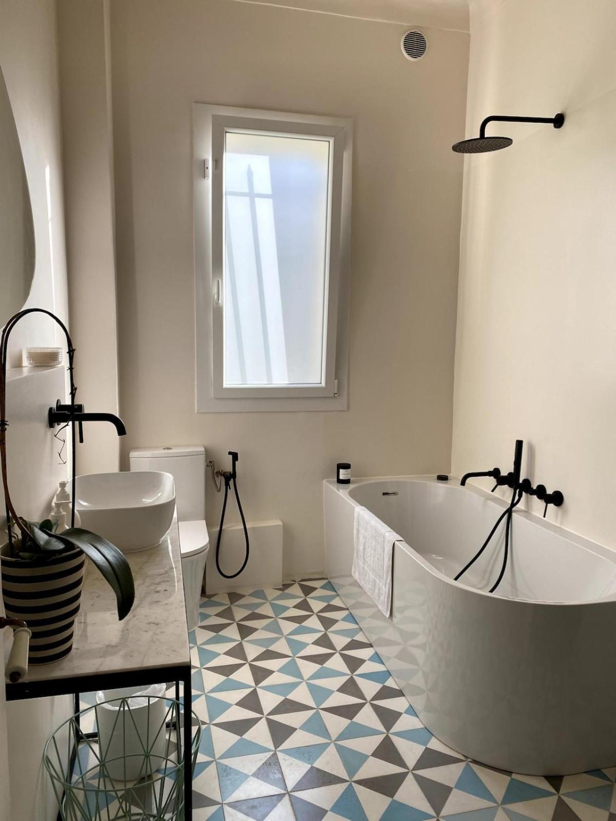 Villa Beautiful Family In Mont Boron, Nizza